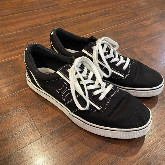 Mens size 12 Hurley shoes - Picture 1 of 5
